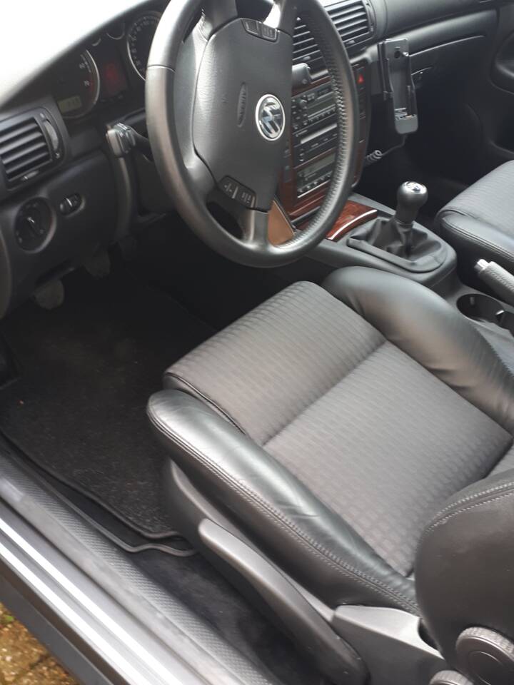Afbeelding 9/19 van Volkswagen Passat 2.0 (2003)