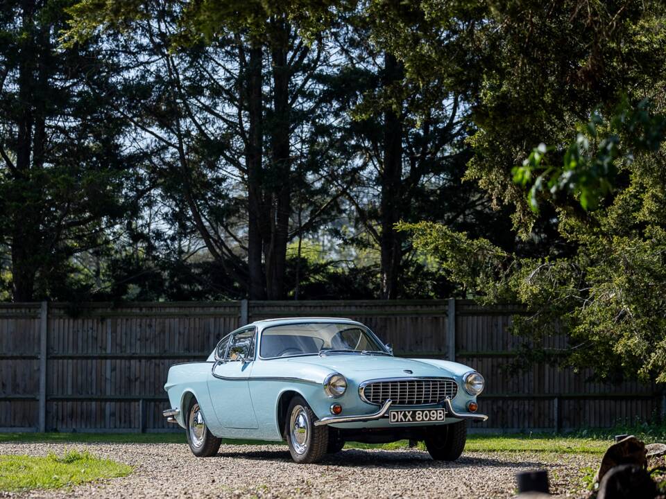 Image 21/50 of Volvo 1800 S (1964)