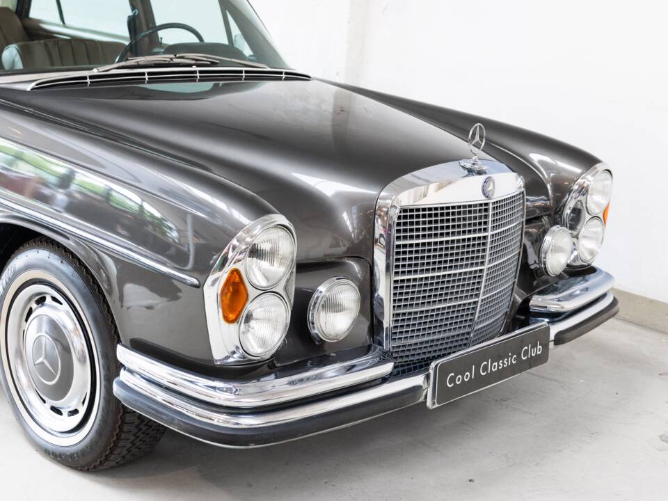 Bild 21/32 von Mercedes-Benz 300 SEL 3.5 (1970)