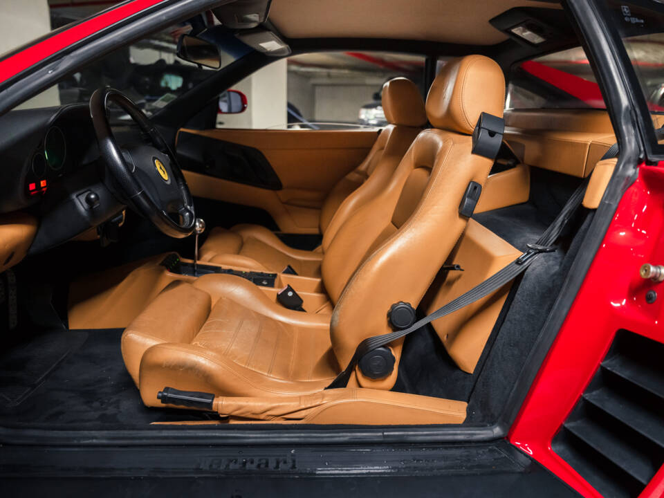 Afbeelding 3/46 van Ferrari F 355 Berlinetta (1997)