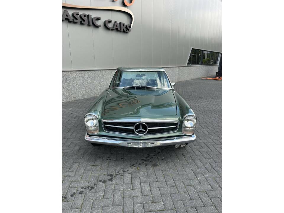 Image 9/50 of Mercedes-Benz 280 SL (1968)