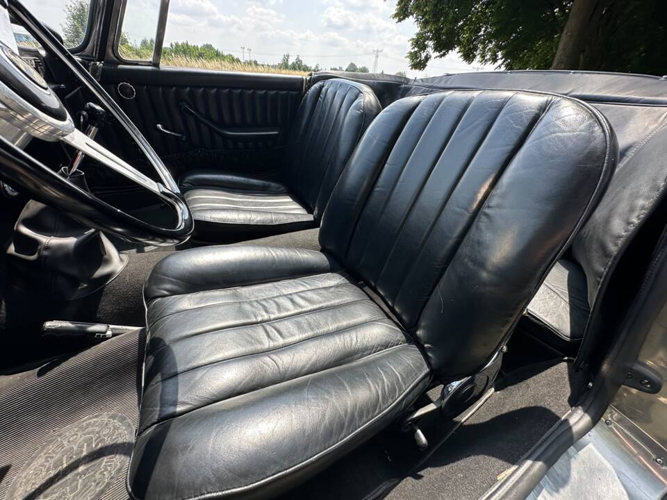 Bild 5/6 von Alfa Romeo 2600 Spider (1963)