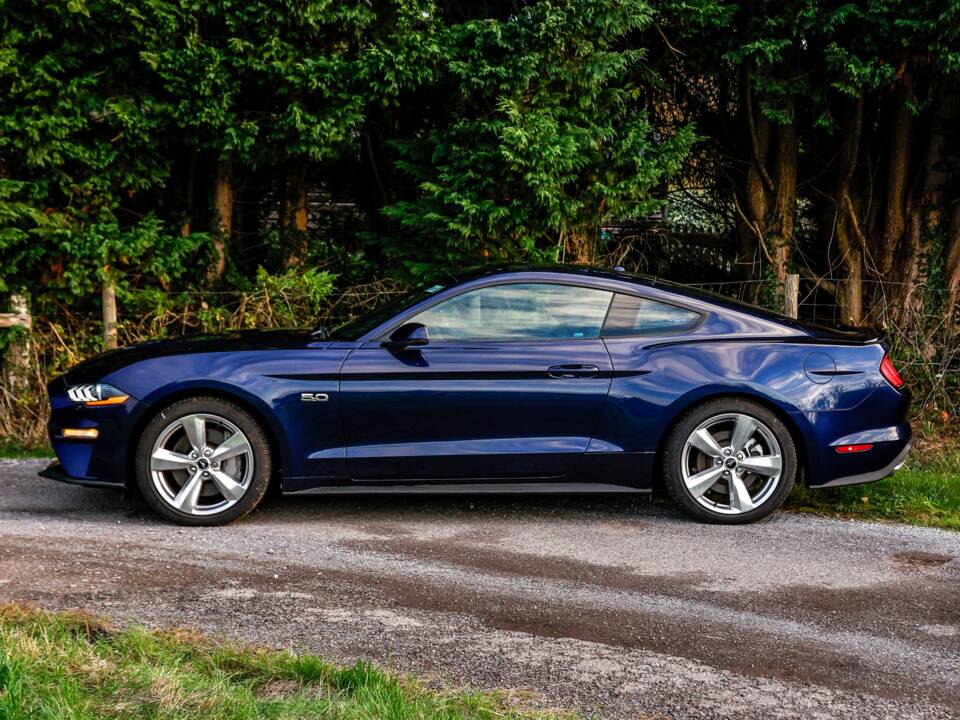 Image 2/38 of Ford Mustang 5.0 (2015)