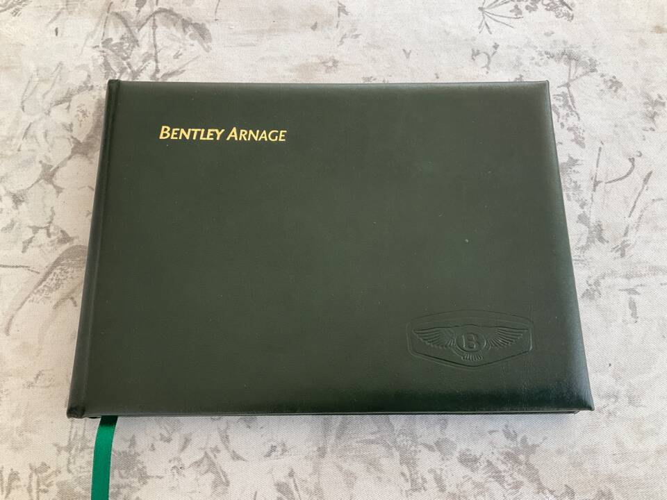 Afbeelding 32/33 van Bentley Arnage Red Label (2000)