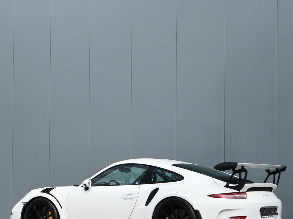 Image 41/82 de Porsche 911 GT3 RS (2015)