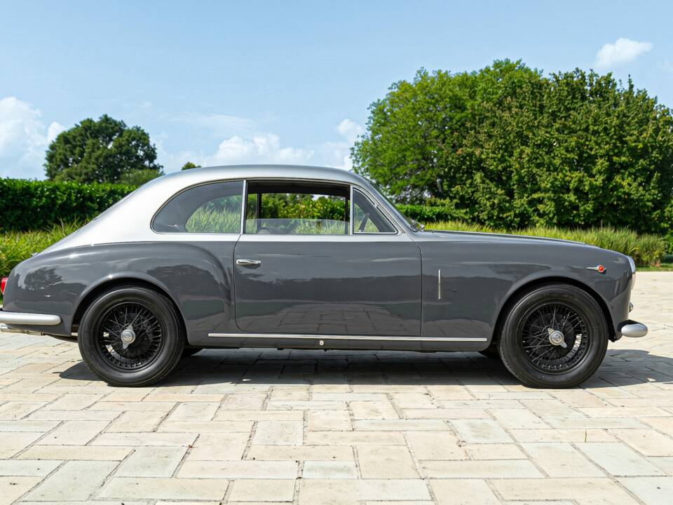 Obraz 5/50 pojazdu Lancia Augusta Ghia (1935)