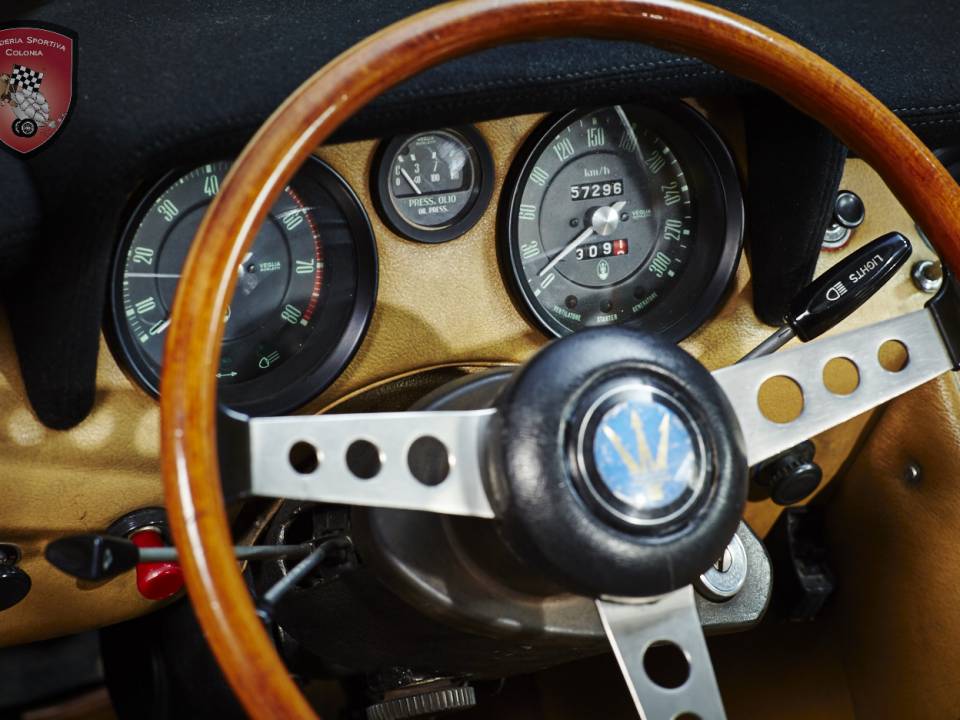 Afbeelding 19/32 van Maserati Indy 4700 (1972)