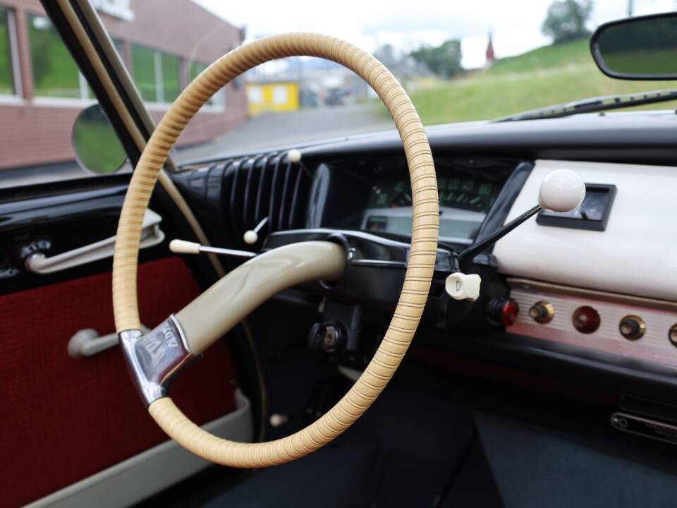 Imagen 11/14 de Citroën ID 19 (1964)