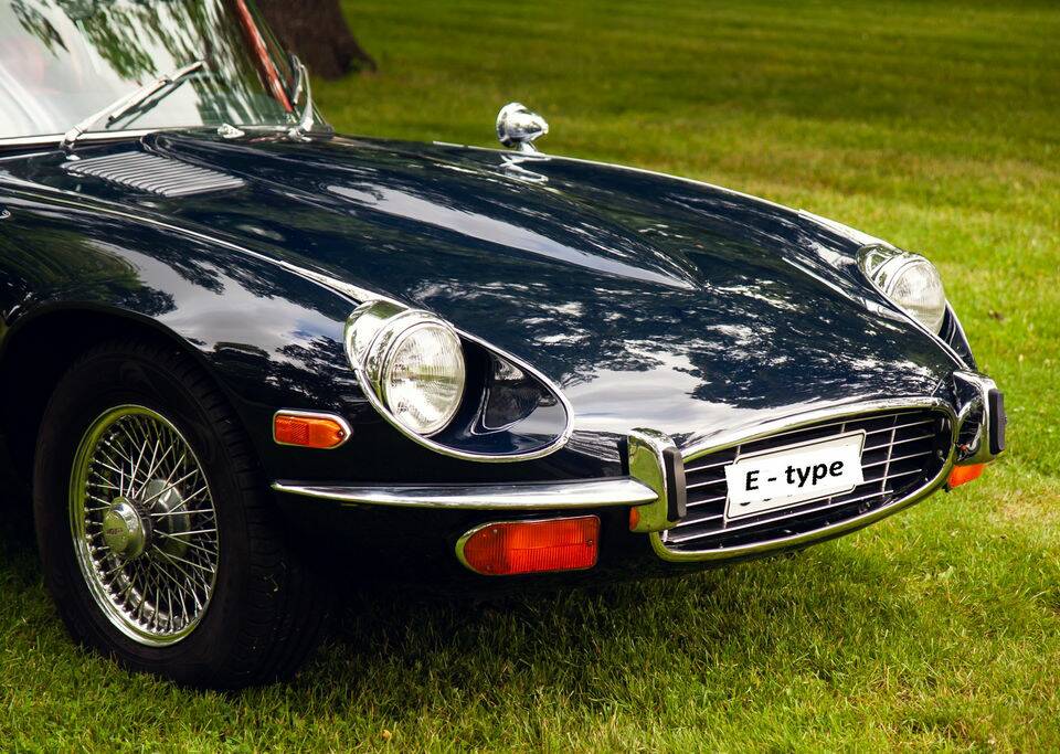 Bild 4/8 von Jaguar E-Type V12 (2+2) (1972)
