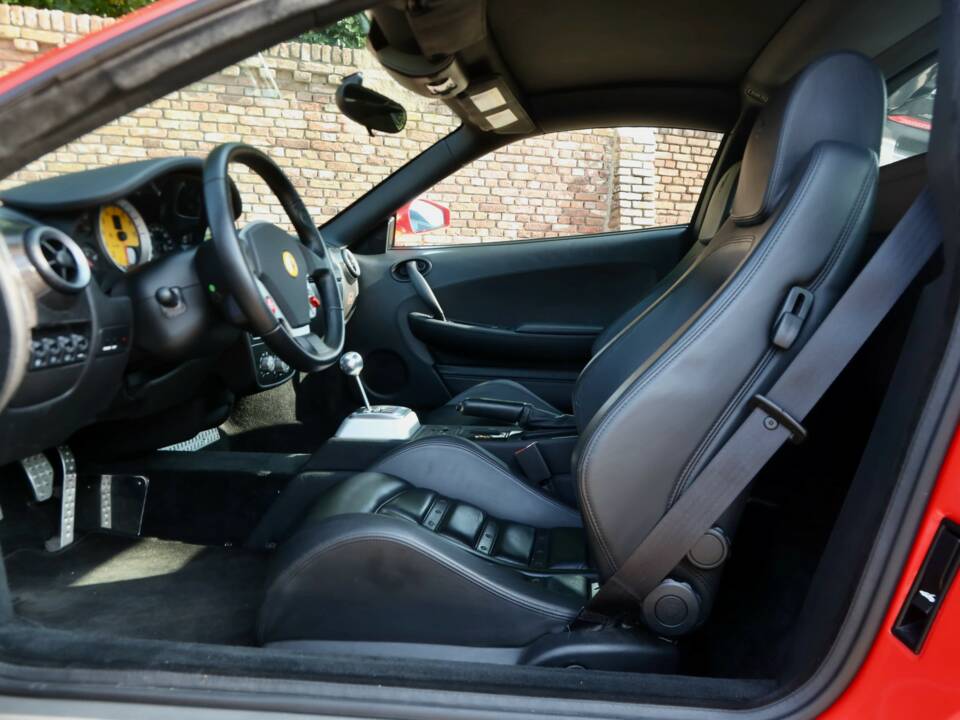 Immagine 18/50 di Ferrari F430 (2005)