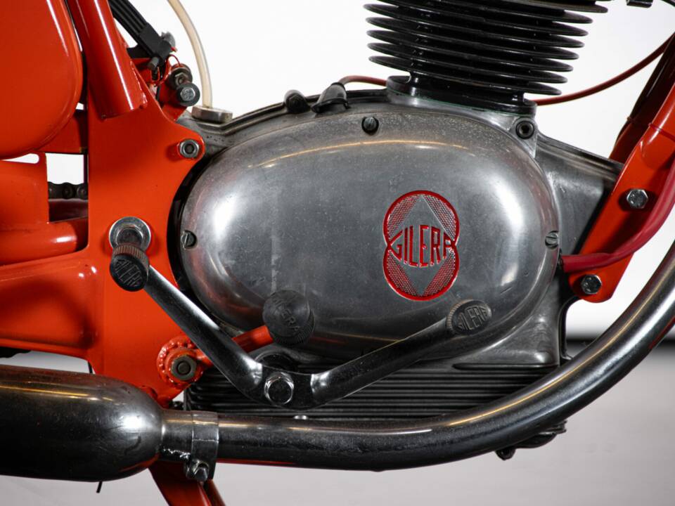 Image 37/50 de Gilera Giubileo 175 Sport (1963)