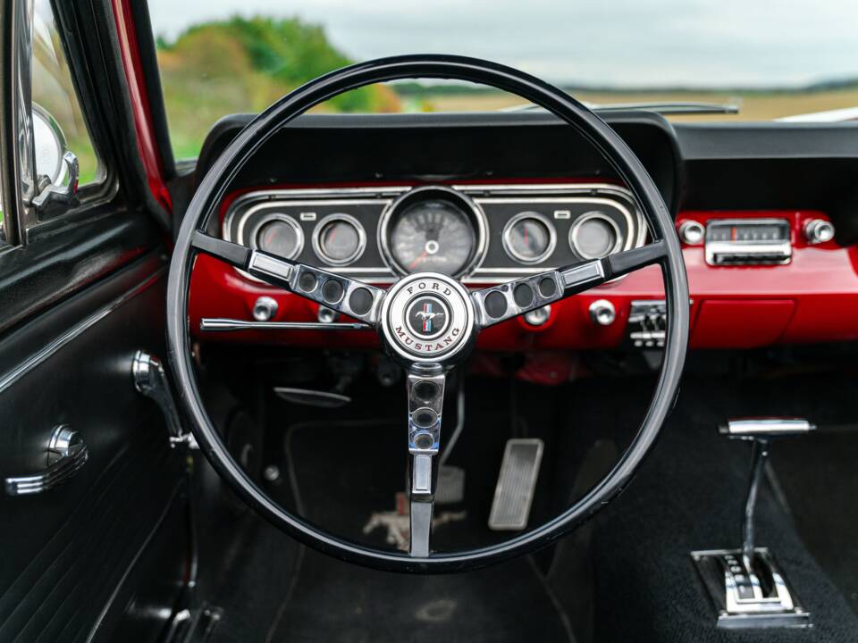 Image 15/20 of Ford Mustang 289 (1966)