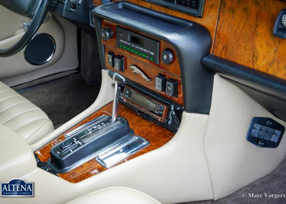 Image 57/57 de Jaguar XJ 12 (1986)