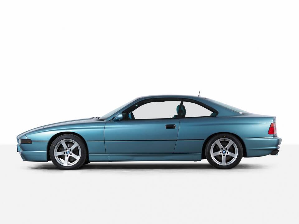 Image 2/59 of BMW 850Ci (1994)