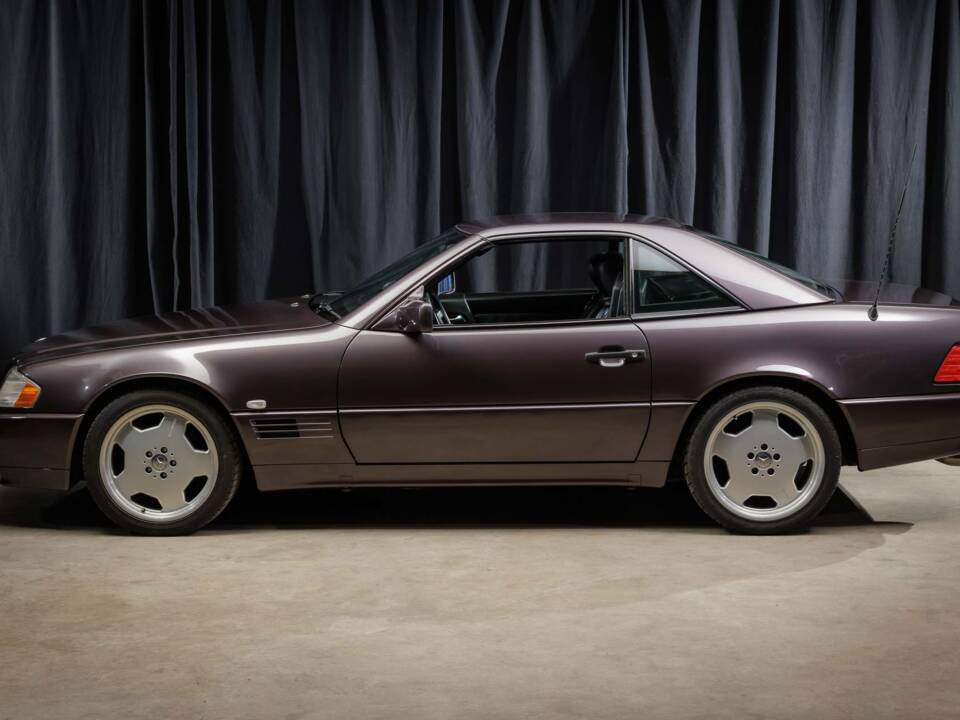 Image 2/43 of Mercedes-Benz 300 SL (1992)