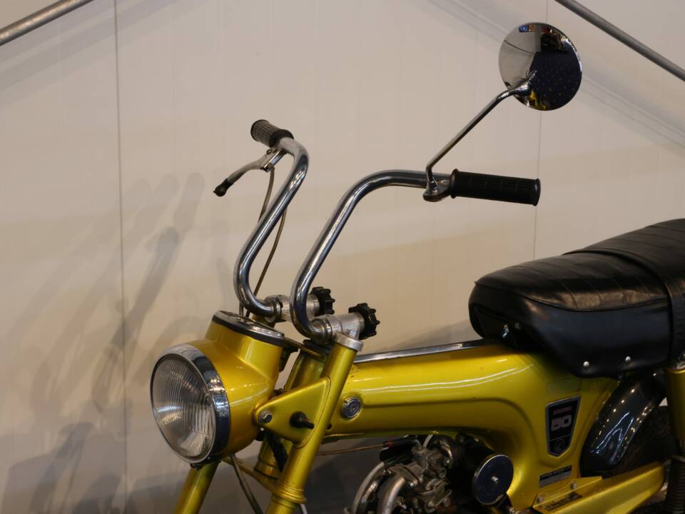 Image 19/25 of Honda ST 50 Dax (1900)