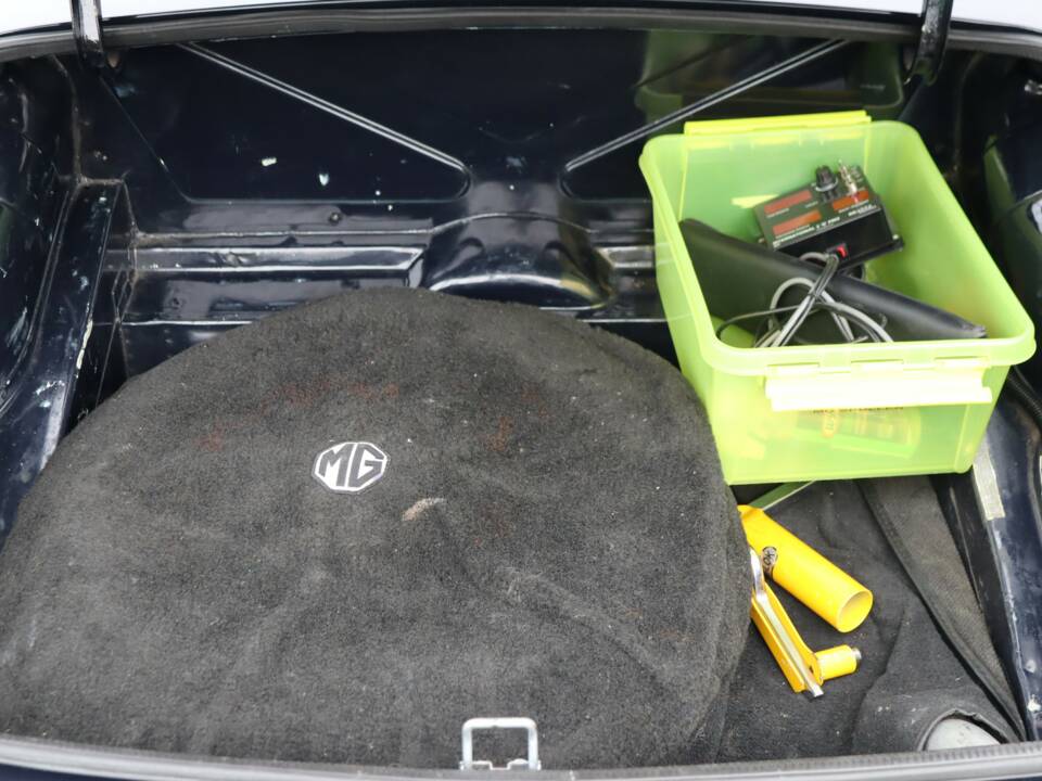 Afbeelding 32/50 van MG MGB (1973)