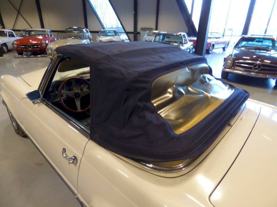 Bild 16/36 von Mercedes-Benz 280 SL (1969)