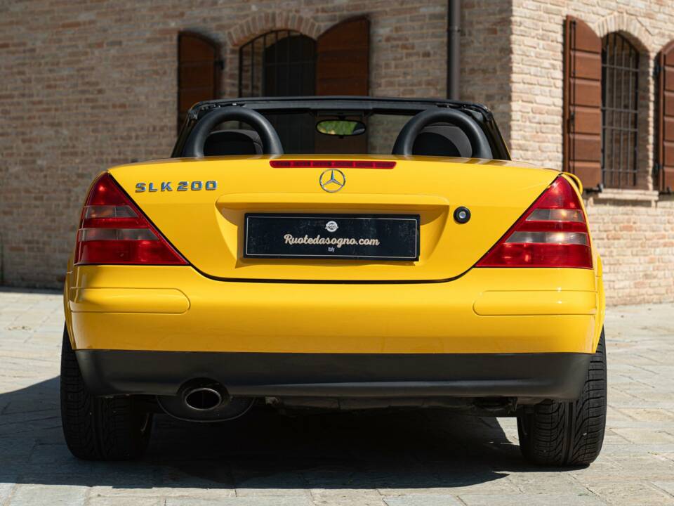 Immagine 11/50 di Mercedes-Benz SLK 200 (1997)