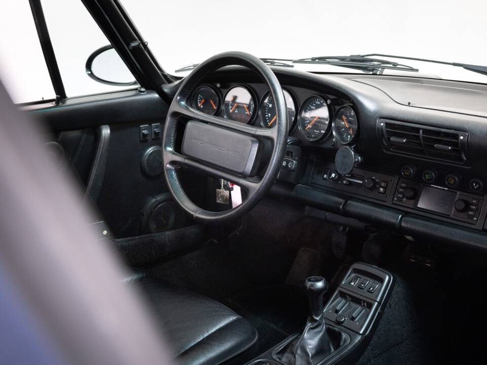 Bild 13/30 von Porsche 911 Carrera 4 (1990)