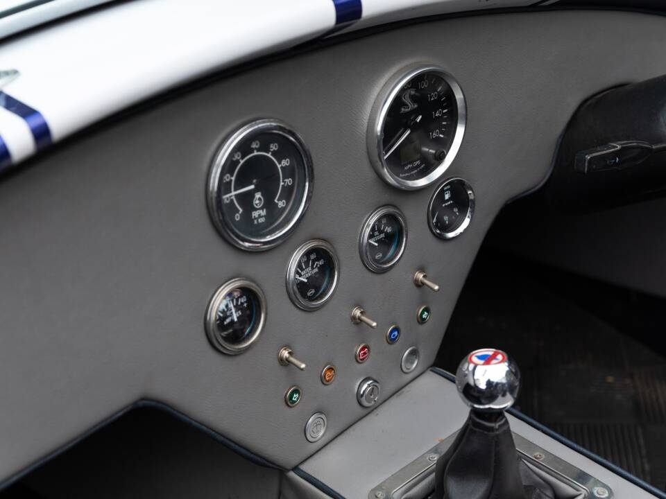 Image 7/50 of AC Cobra 289 (1997)