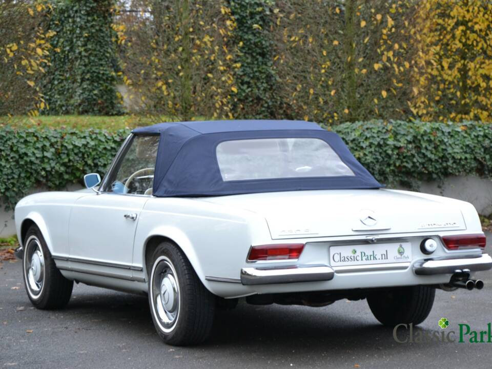 Image 6/50 of Mercedes-Benz 250 SL (1966)