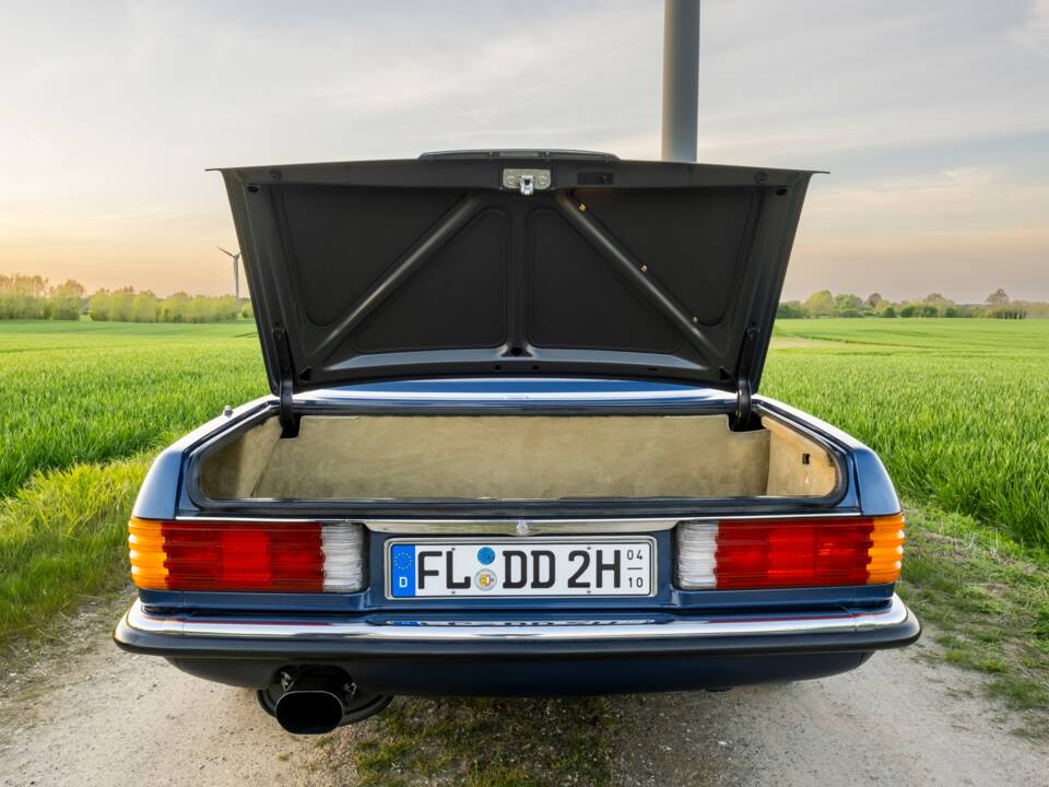 Immagine 26/42 di Mercedes-Benz 300 SL (1986)