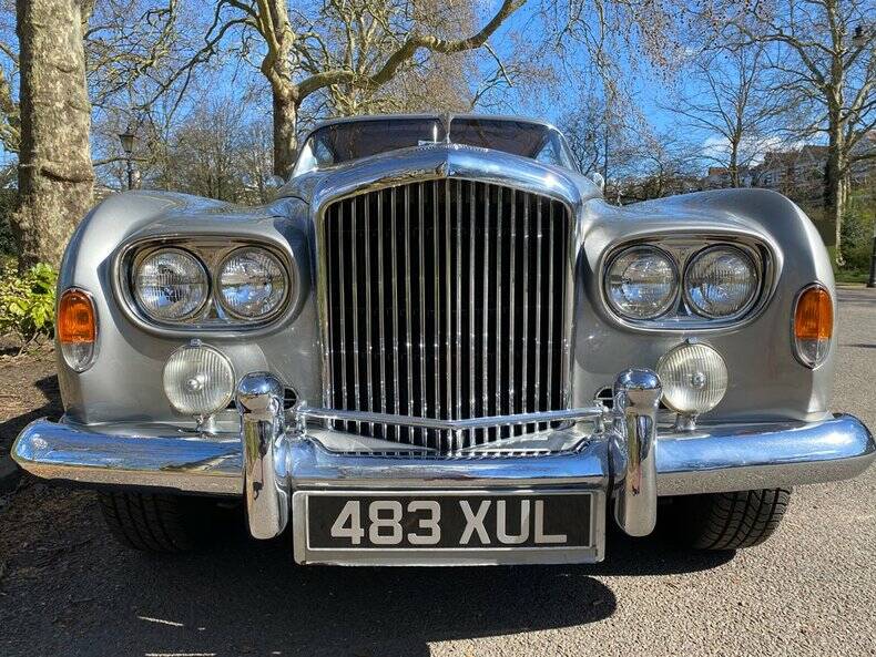 Image 27/50 of Bentley S 2 Continental (1960)