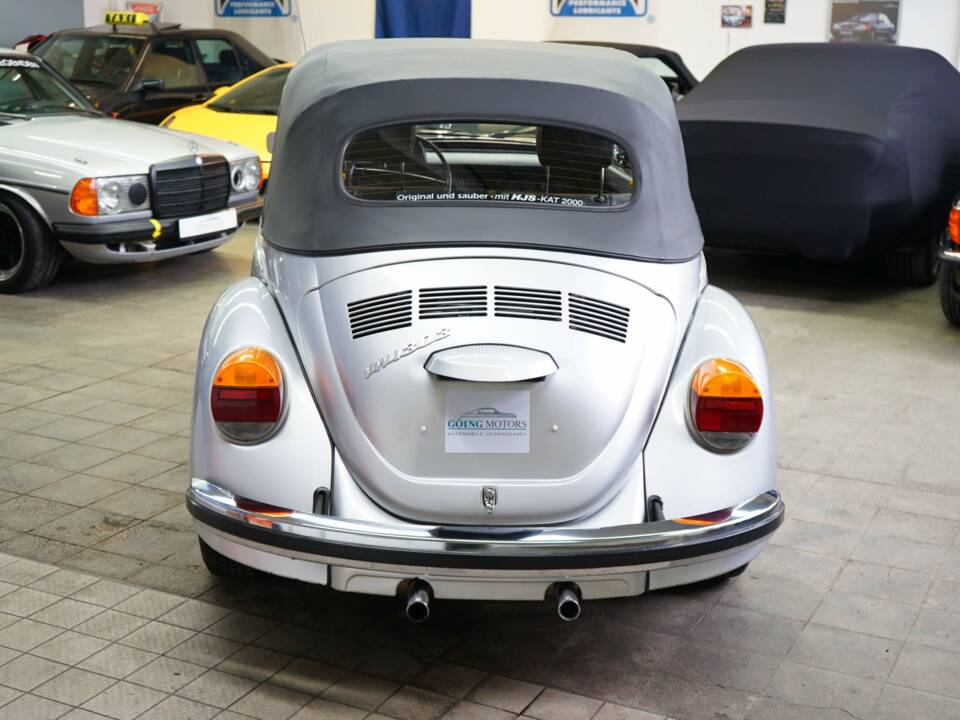 Immagine 13/31 di Volkswagen Käfer 1303 LS (1979)