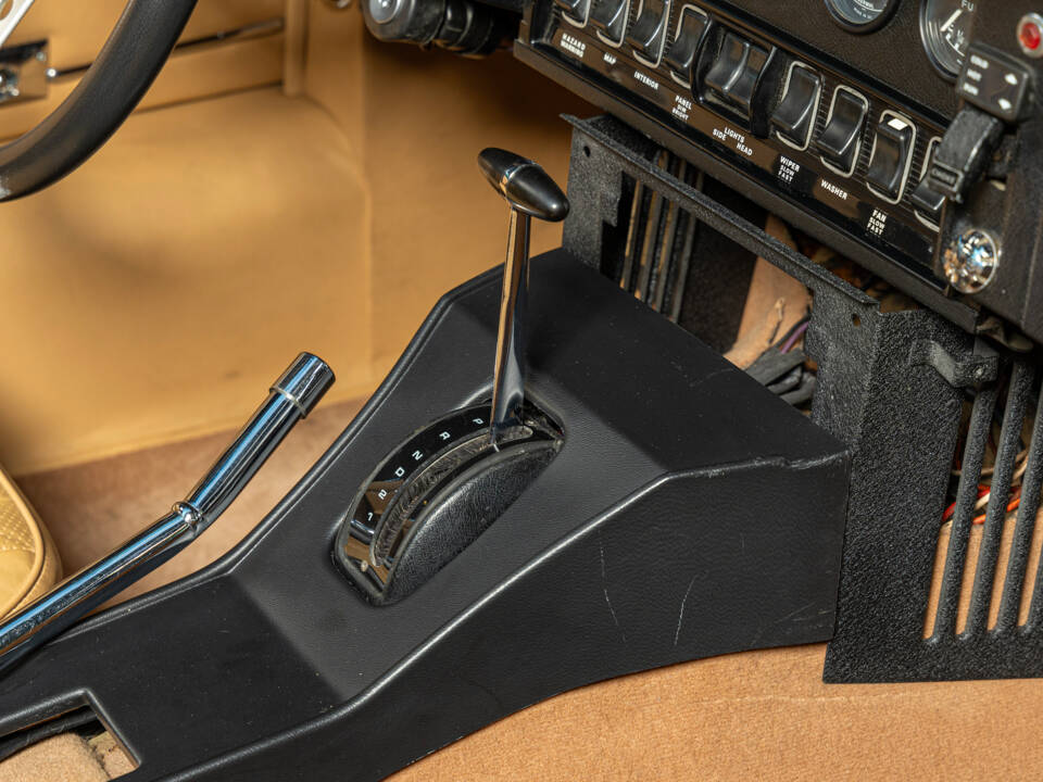 Imagen 25/28 de Jaguar E-Type V12 (1974)