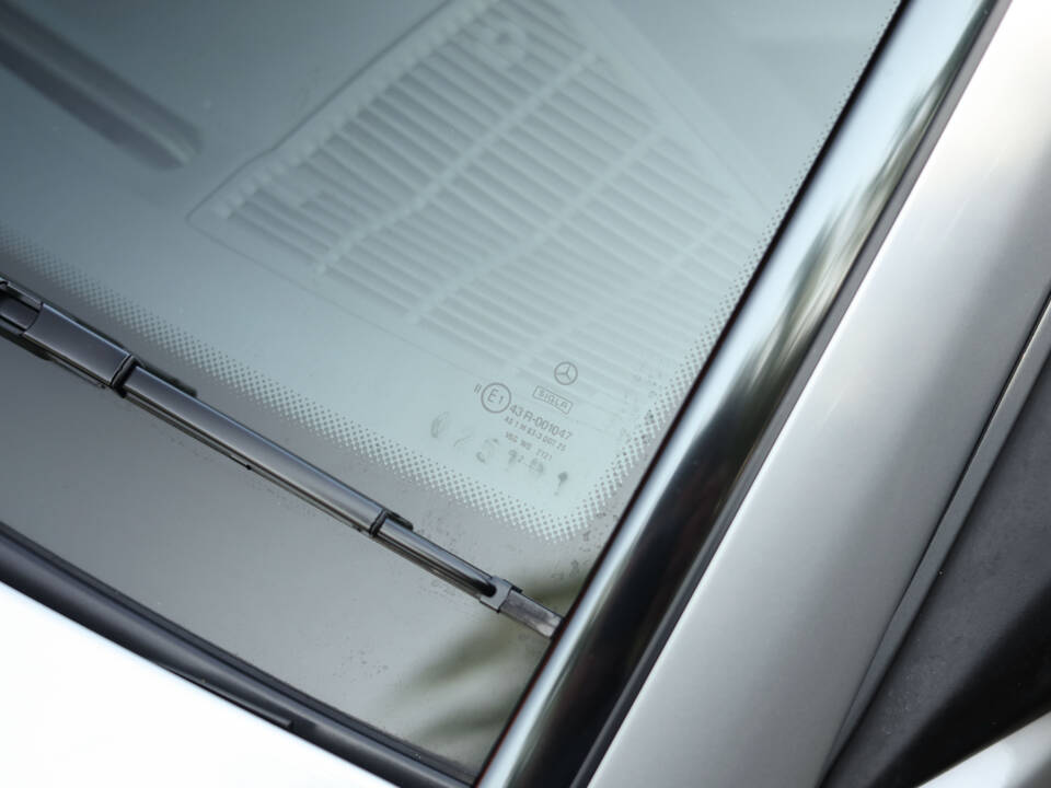 Immagine 89/100 di Mercedes-Benz 190 E 2.3 (1992)