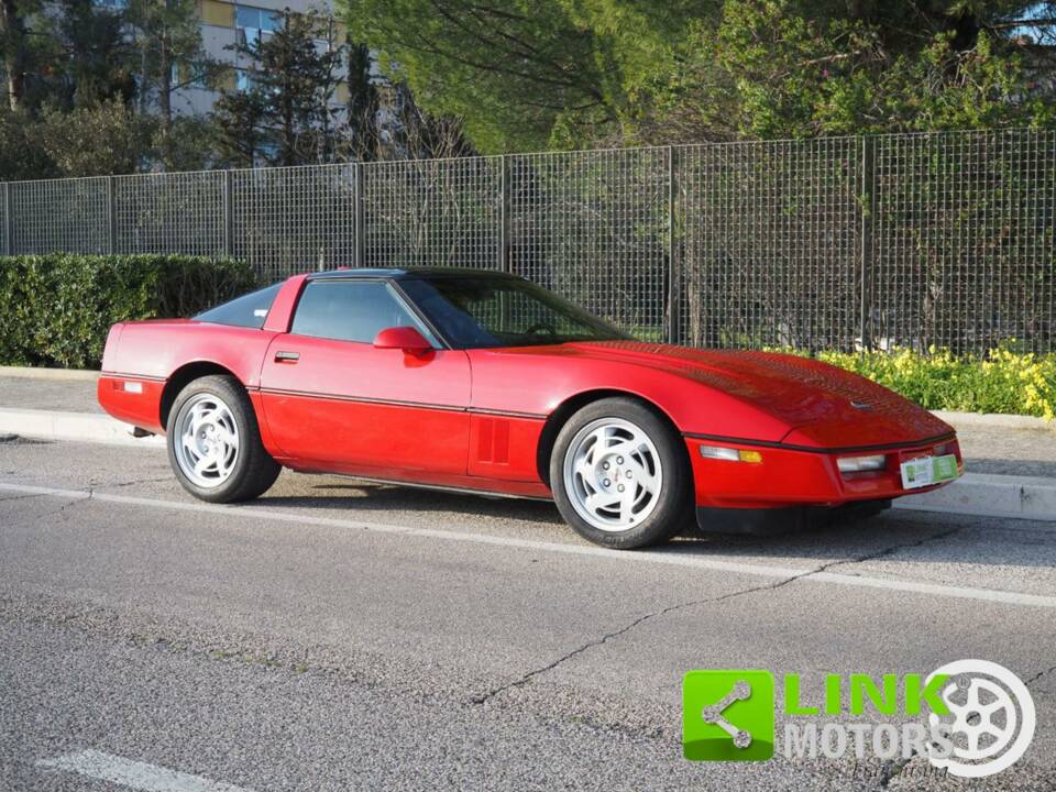 Image 7/10 of Chevrolet Corvette Convertible (1995)