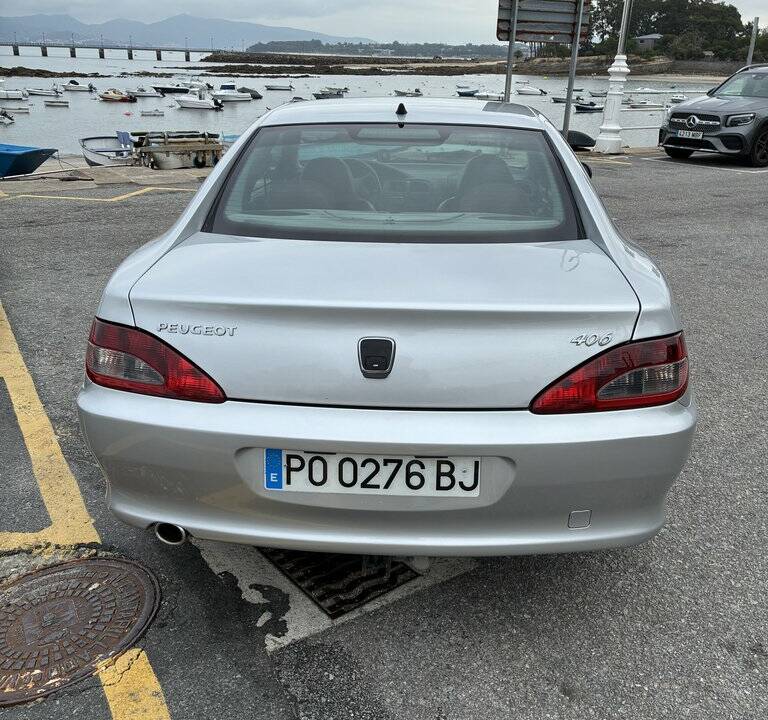 Imagen 6/8 de Peugeot 406 Coupé 3.0 V6 (1998)