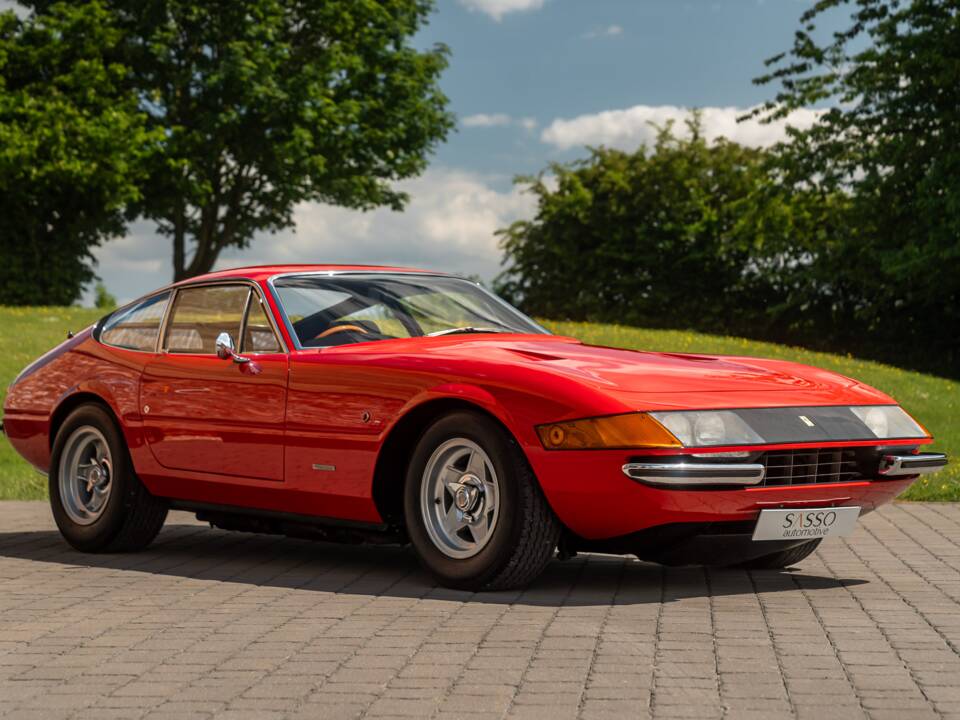 Bild 3/79 von Ferrari 365 GTB/4 Daytona (1969)