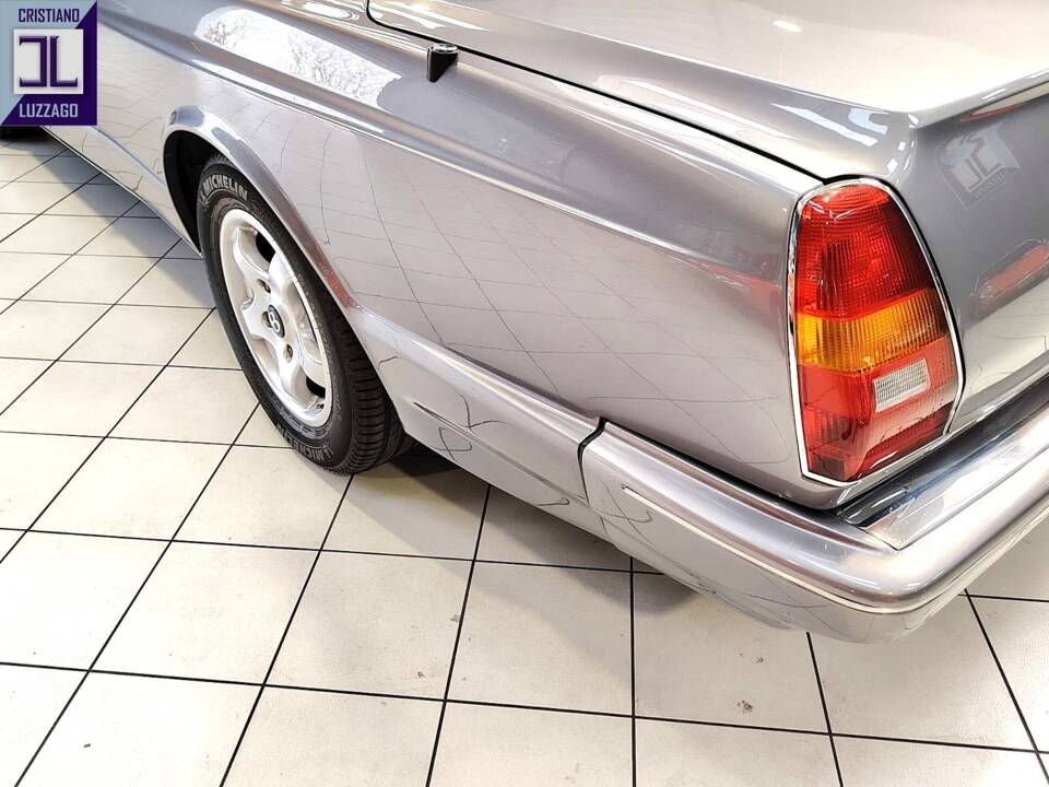 Bild 19/98 von Bentley Continental S (1995)