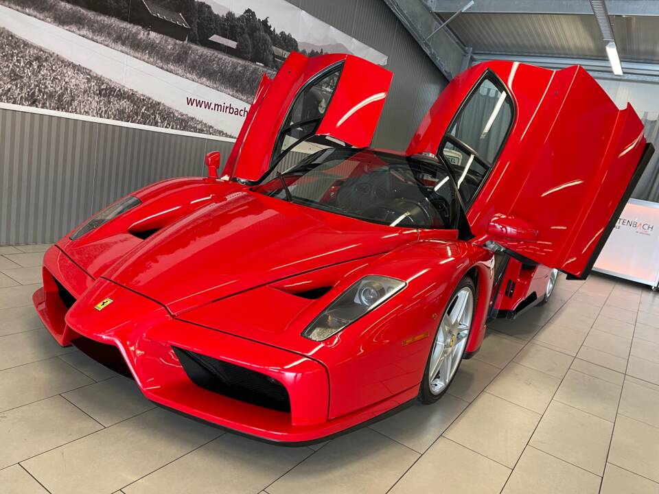 Immagine 4/24 di Ferrari Enzo Ferrari (2004)