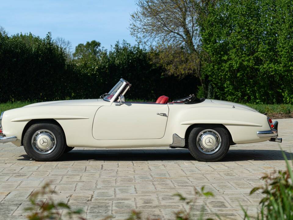 Image 7/50 de Mercedes-Benz 190 SL (1959)