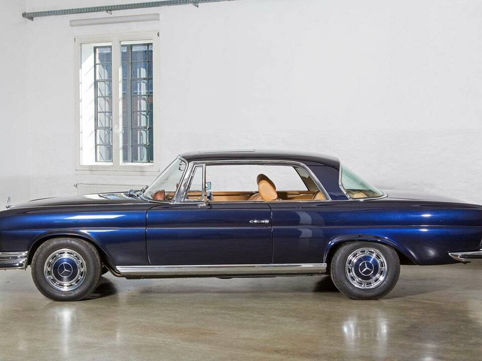 Imagen 7/34 de Mercedes-Benz 280 SE 3,5 (1969)