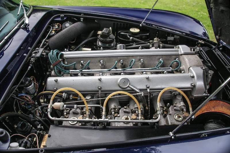 Image 27/39 of Aston Martin DB 6 Vantage (1966)