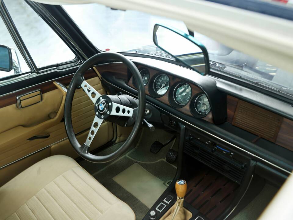 Bild 36/50 von BMW 3.0 CSi (1975)