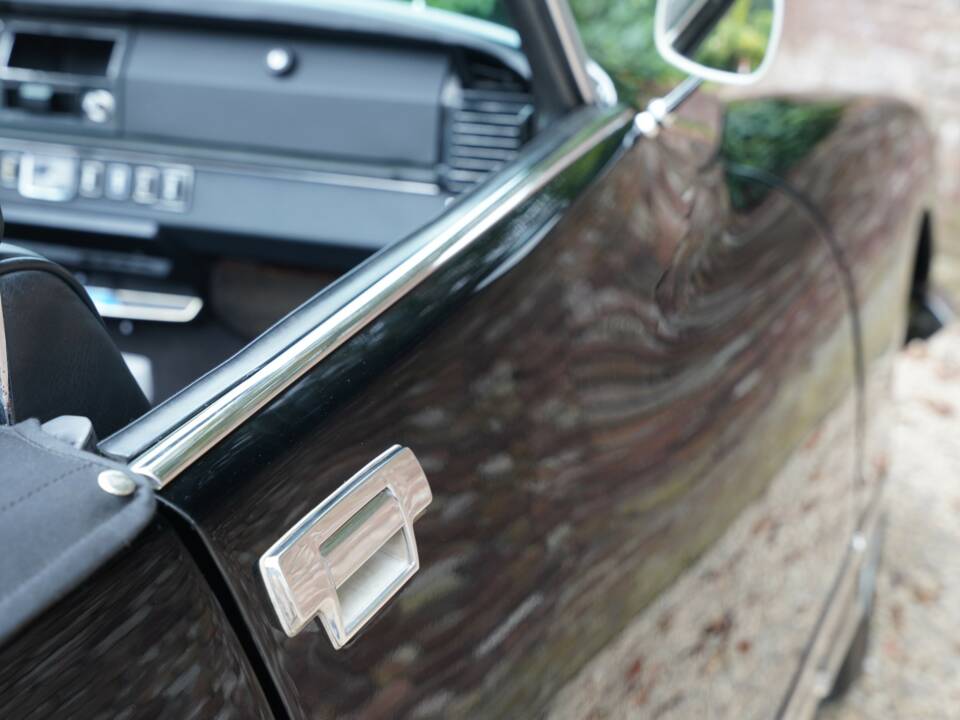 Image 30/50 of Citroën DS 23 Injection (1973)