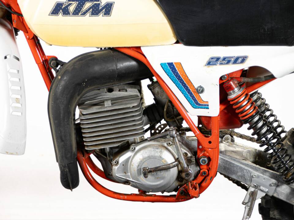 Image 12/41 of KTM GS 250 (1981)