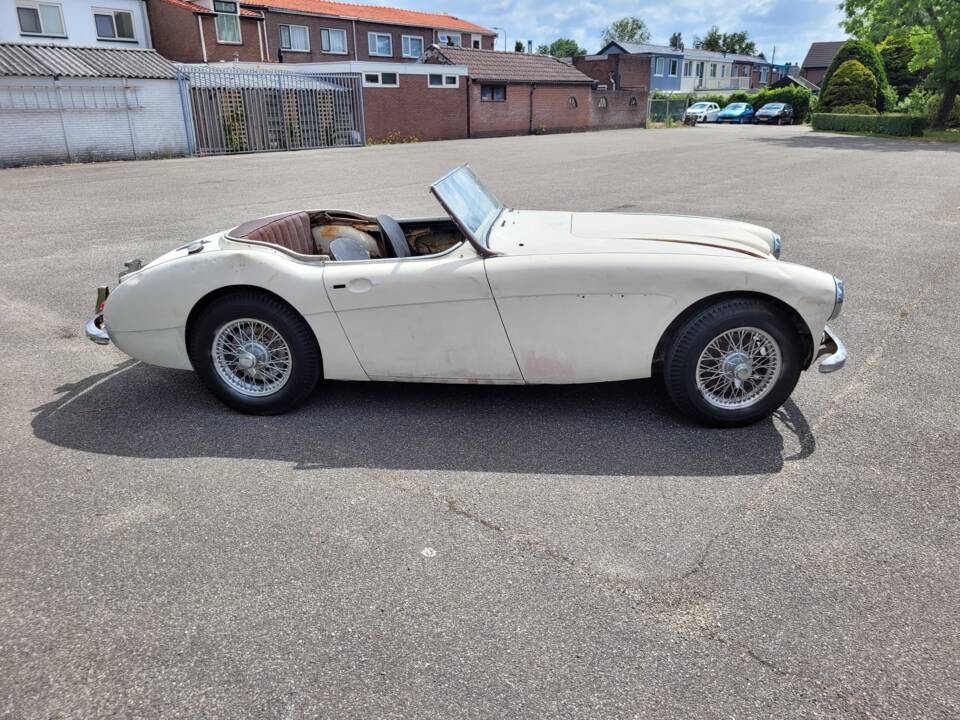 Image 2/16 of Austin-Healey 3000 Mk I (BT7) (1960)