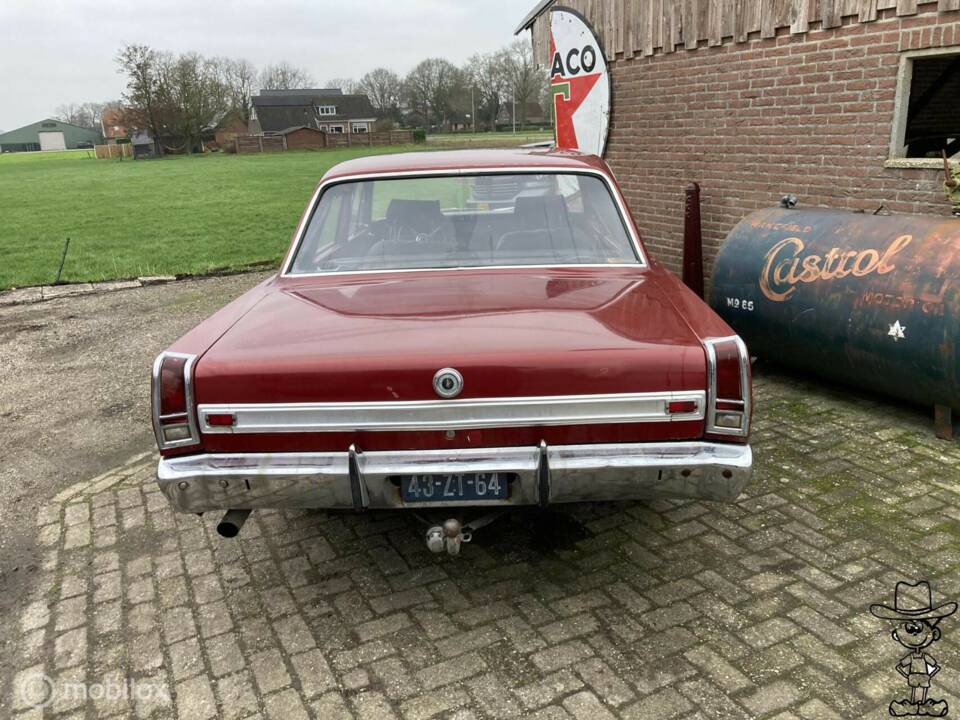 Immagine 15/39 di Plymouth Valiant 3.7 L (1968)