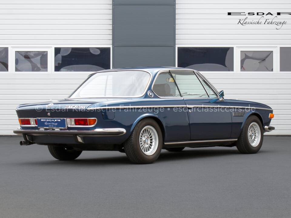 Image 2/42 de BMW 3.0 CSi (1972)