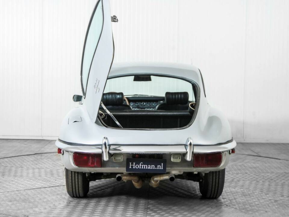Image 37/47 de Jaguar E-Type (1969)