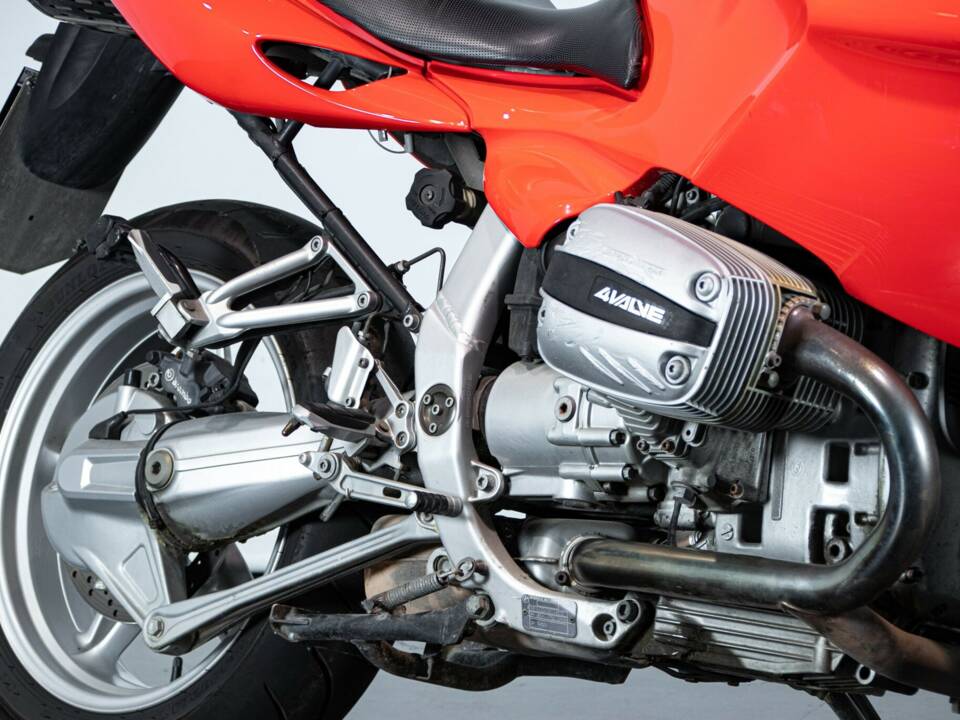 Immagine 36/50 di BMW R 1100 S (2000)