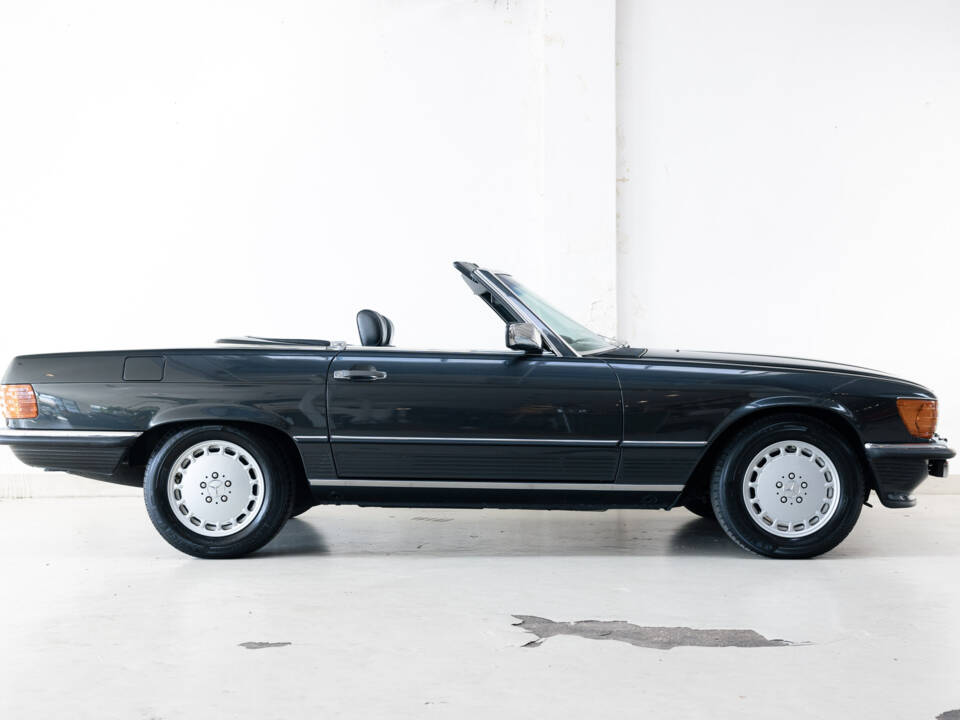 Image 4/30 de Mercedes-Benz 300 SL (1987)