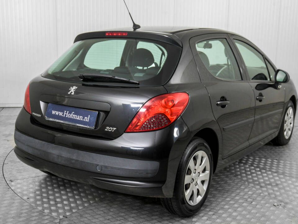 Imagen 26/49 de Peugeot 207 CC 1.6 VTi (2008)