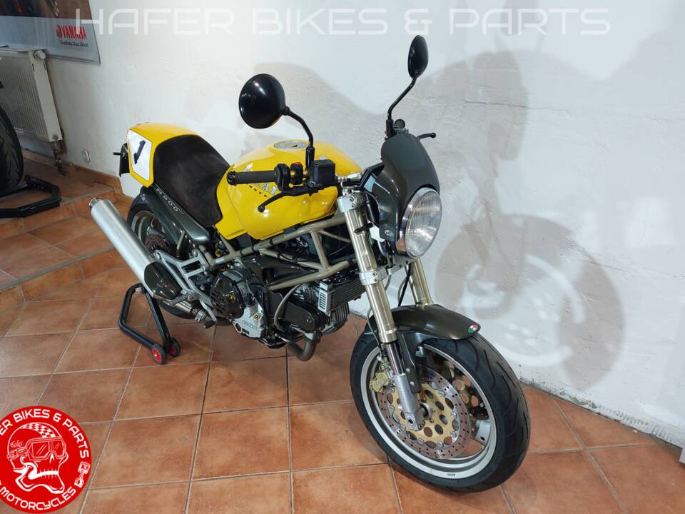 Image 2/31 de Ducati Monster 900 (1996)
